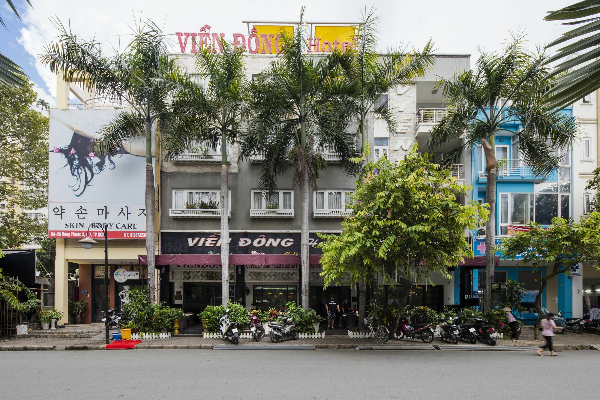 Khách sạn Viễn đông 3 - Phú Mỹ Hưng 2*