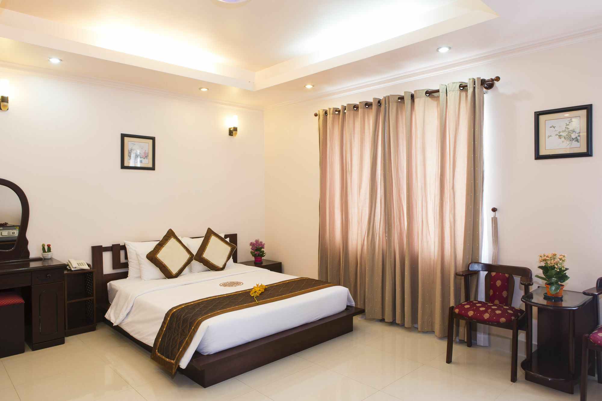 Khách sạn Viễn đông 3 - Phú Mỹ Hưng 2*